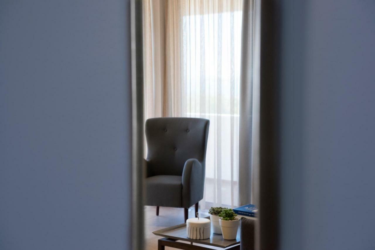 Marina Alimos Hotel Apartments Athènes Extérieur photo